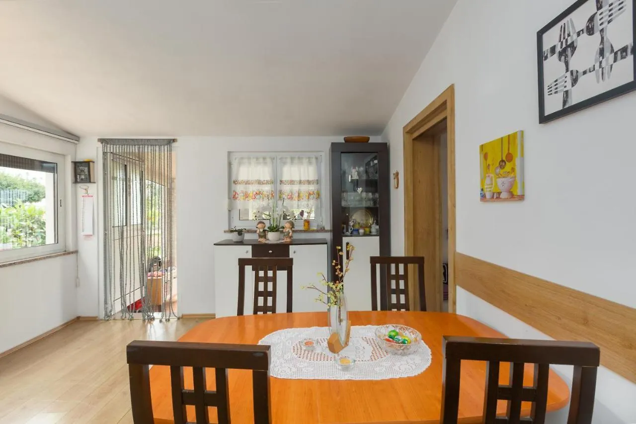 Holiday Home Giovanna Kastelir 0*,  Croatia