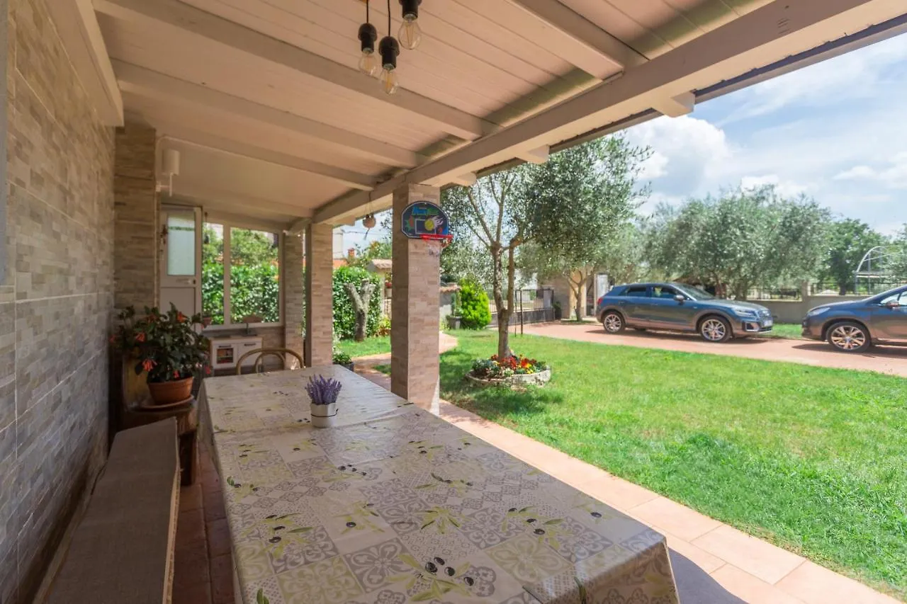 Holiday Home Giovanna Kastelir Croatia