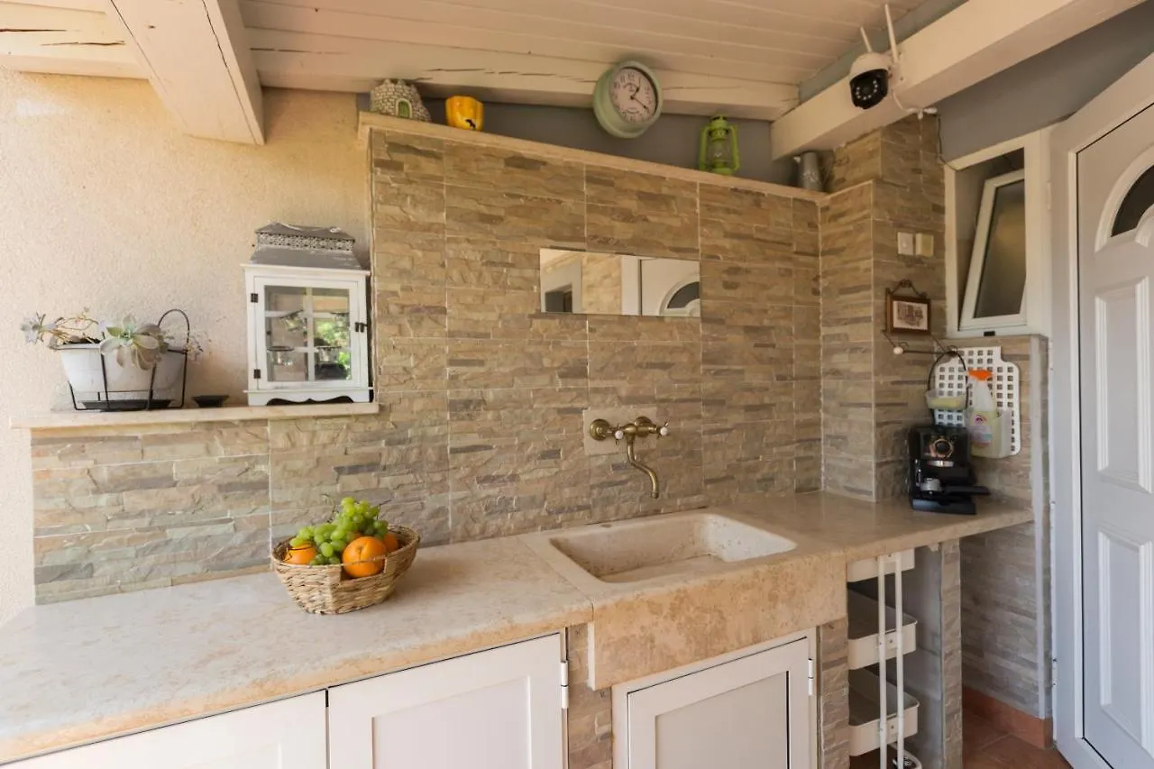 Holiday Home Giovanna Kastelir 0*,