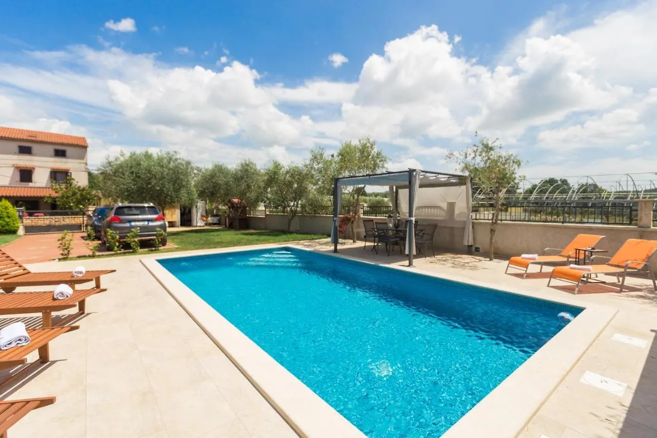 Holiday Home Giovanna Kaštelir Croazia
