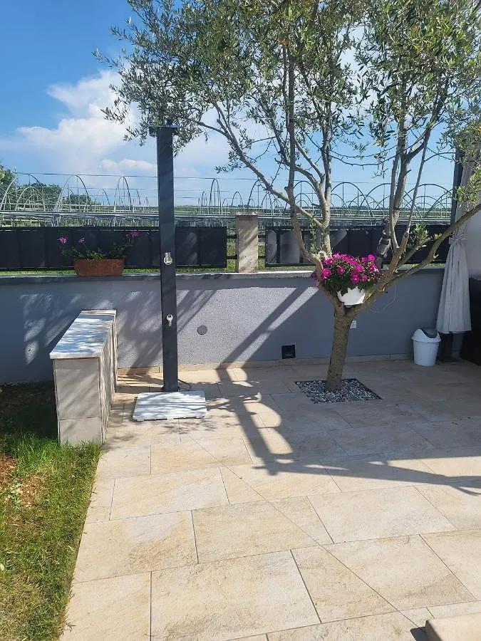 Holiday Home Giovanna Kastelir Croatia
