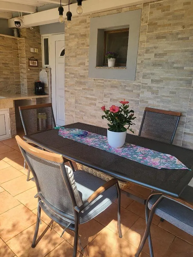 Holiday Home Giovanna Kastelir 0*,
