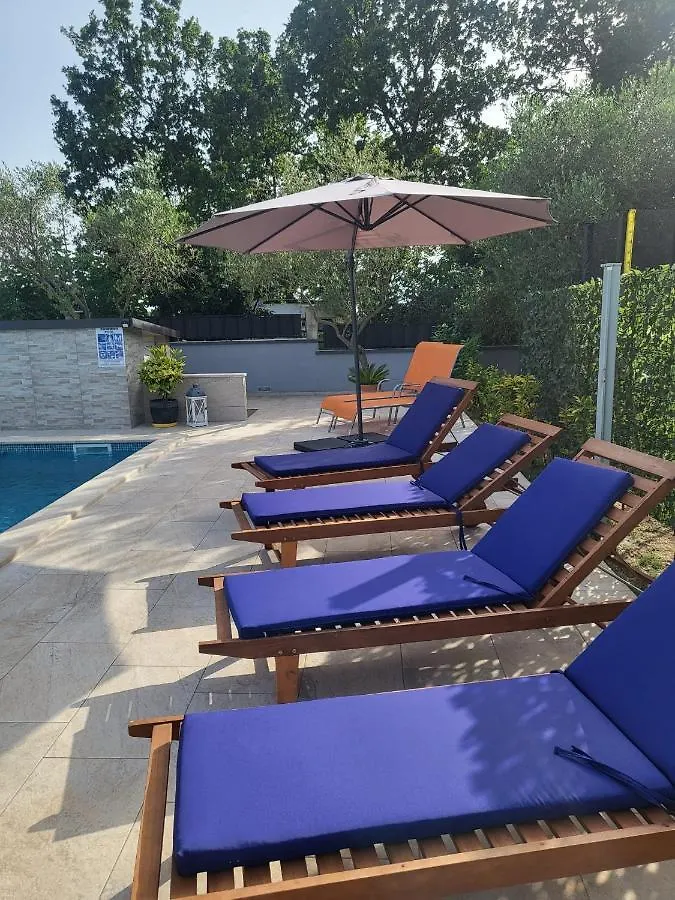 Holiday Home Giovanna Kastelir Croatia