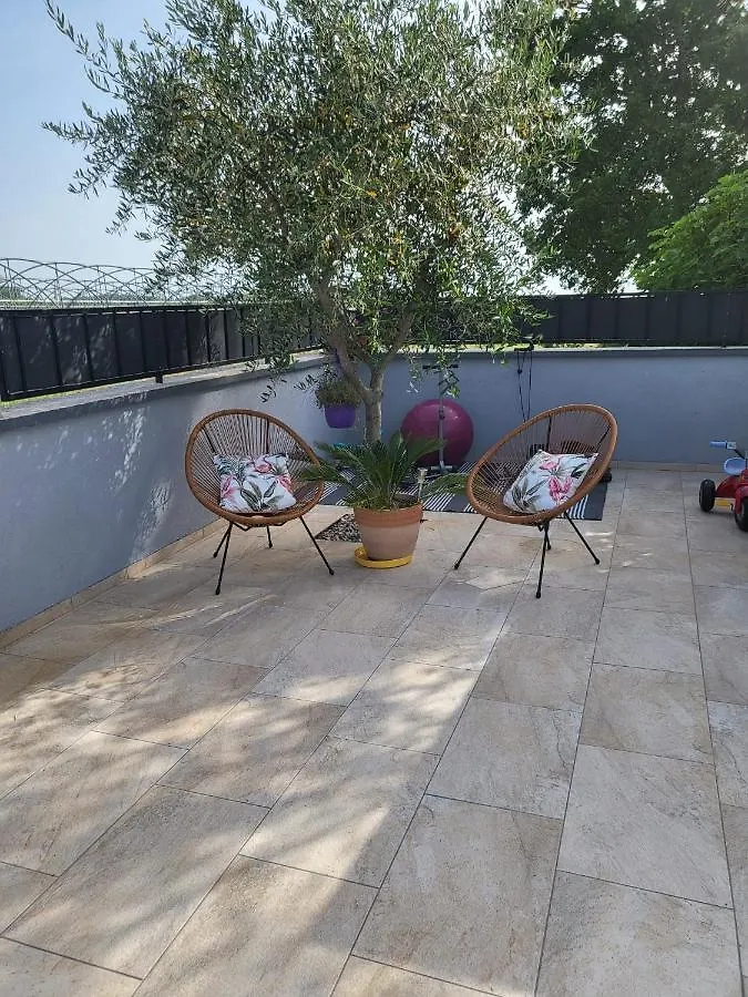 Holiday Home Giovanna Kastelir Croatia