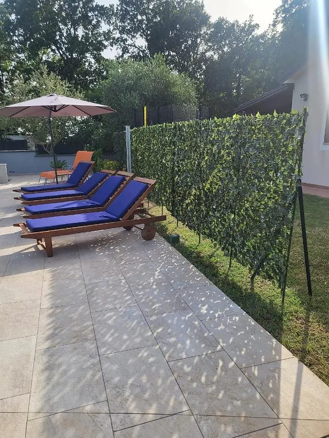 Holiday Home Giovanna Kastelir Croatia