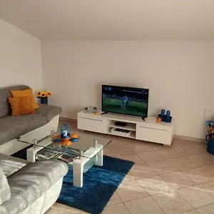 Lorena Apartment