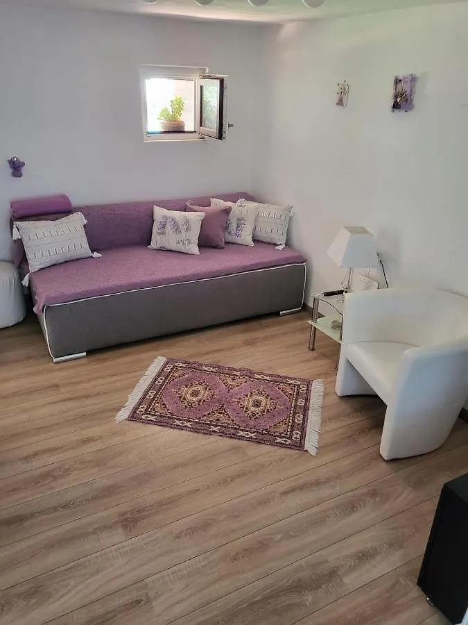 Holiday Home Giovanna Kastelir 0*,
